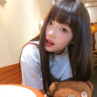 独自在夜晚的海边